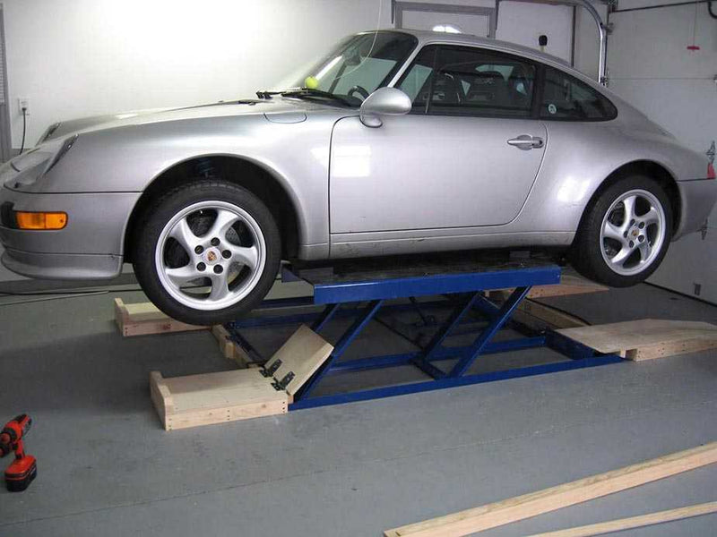 Low-Rise Lift with Ramp